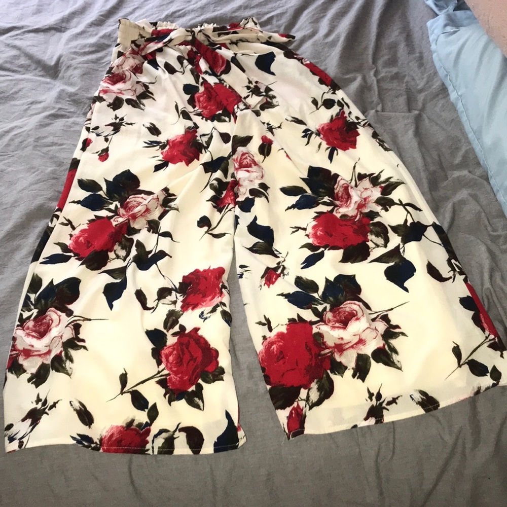 Dress Pants - Roses - Picture 3 of 3